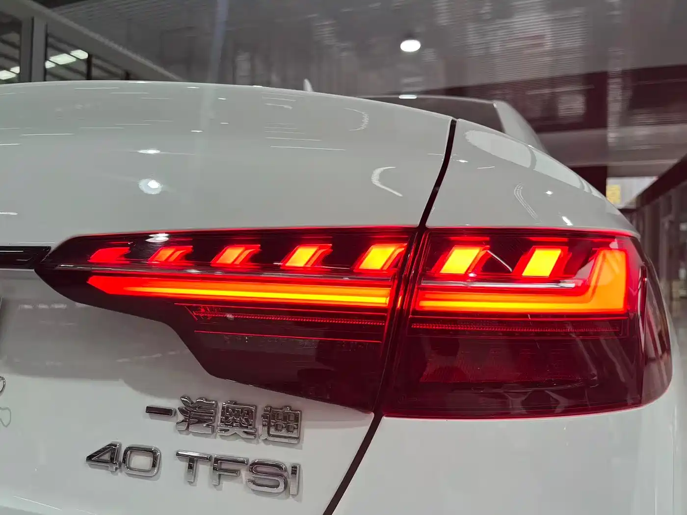 Audi A4L 2023 40 TFSI Luxury Sport фото 11
