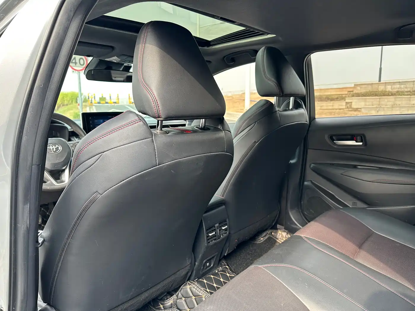 Toyota Levin 2021 Dual Engine 1.8H E-CVT Sport фото 13