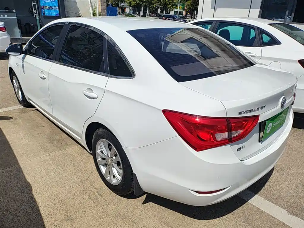 Buick Excelle 2015 15N Automatic Progressive фото 5