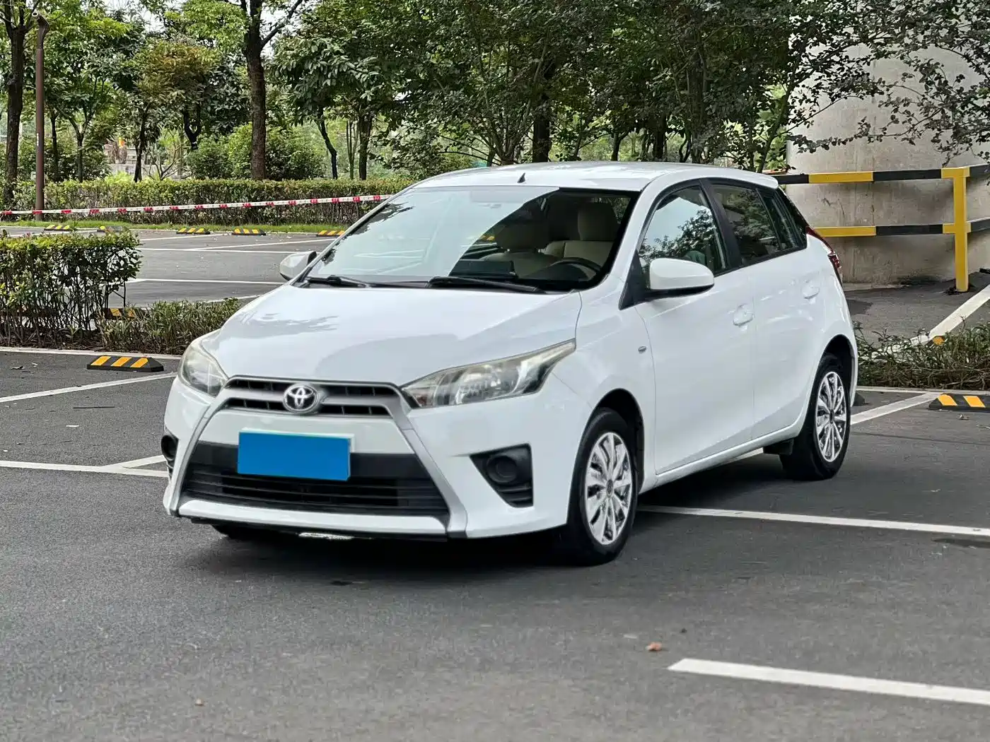 Photo 1 - Toyota YARiS L Zhi Xuan