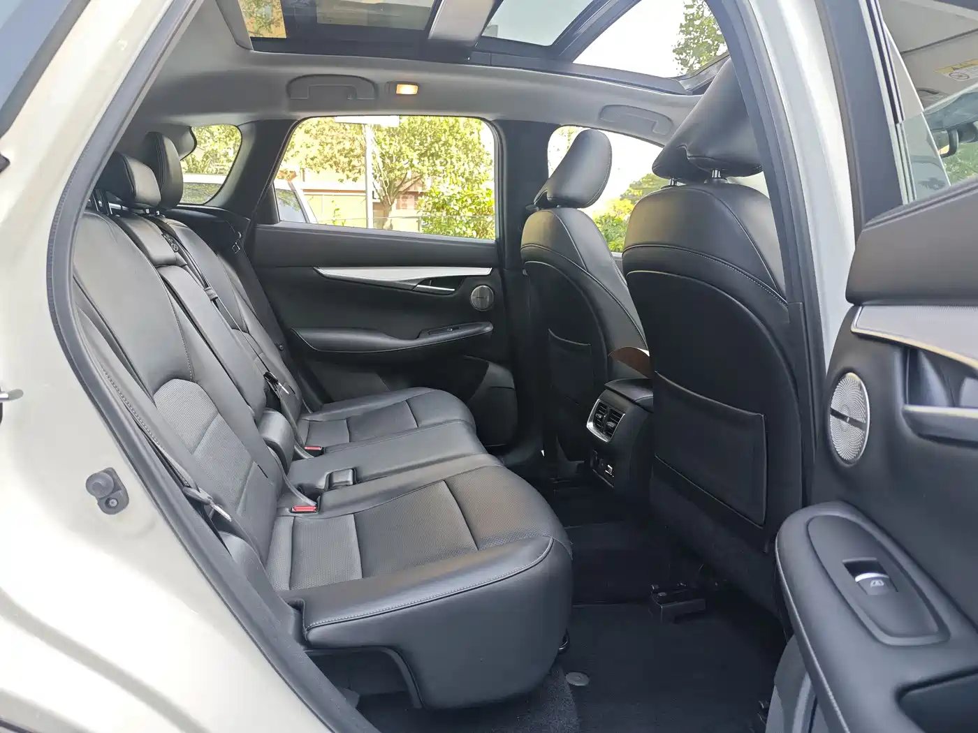 Infiniti QX50 2024 2.0T AWD Luxury Edition фото 8