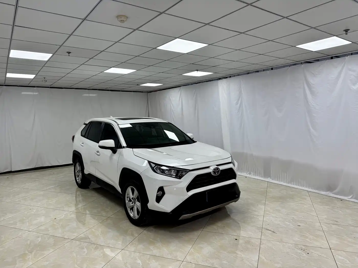 Toyota RAV4 Rongfang 2020 2.0L CVT 2WD Trend Edition фото 10