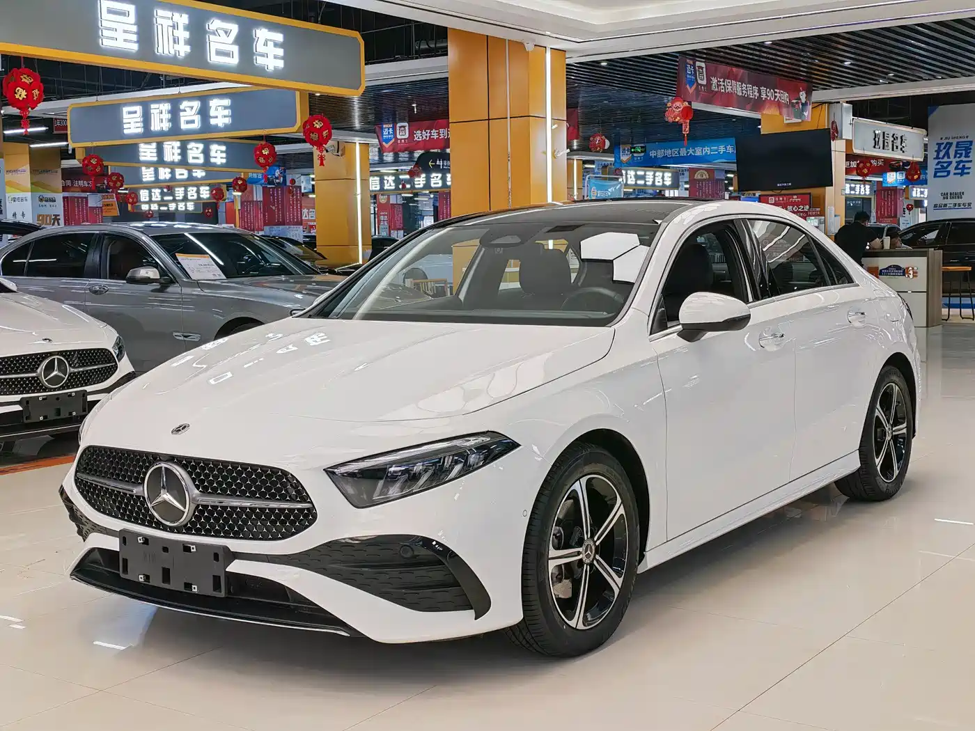 Mercedes-Benz A-Class 2024 A 200 L Fashion Edition