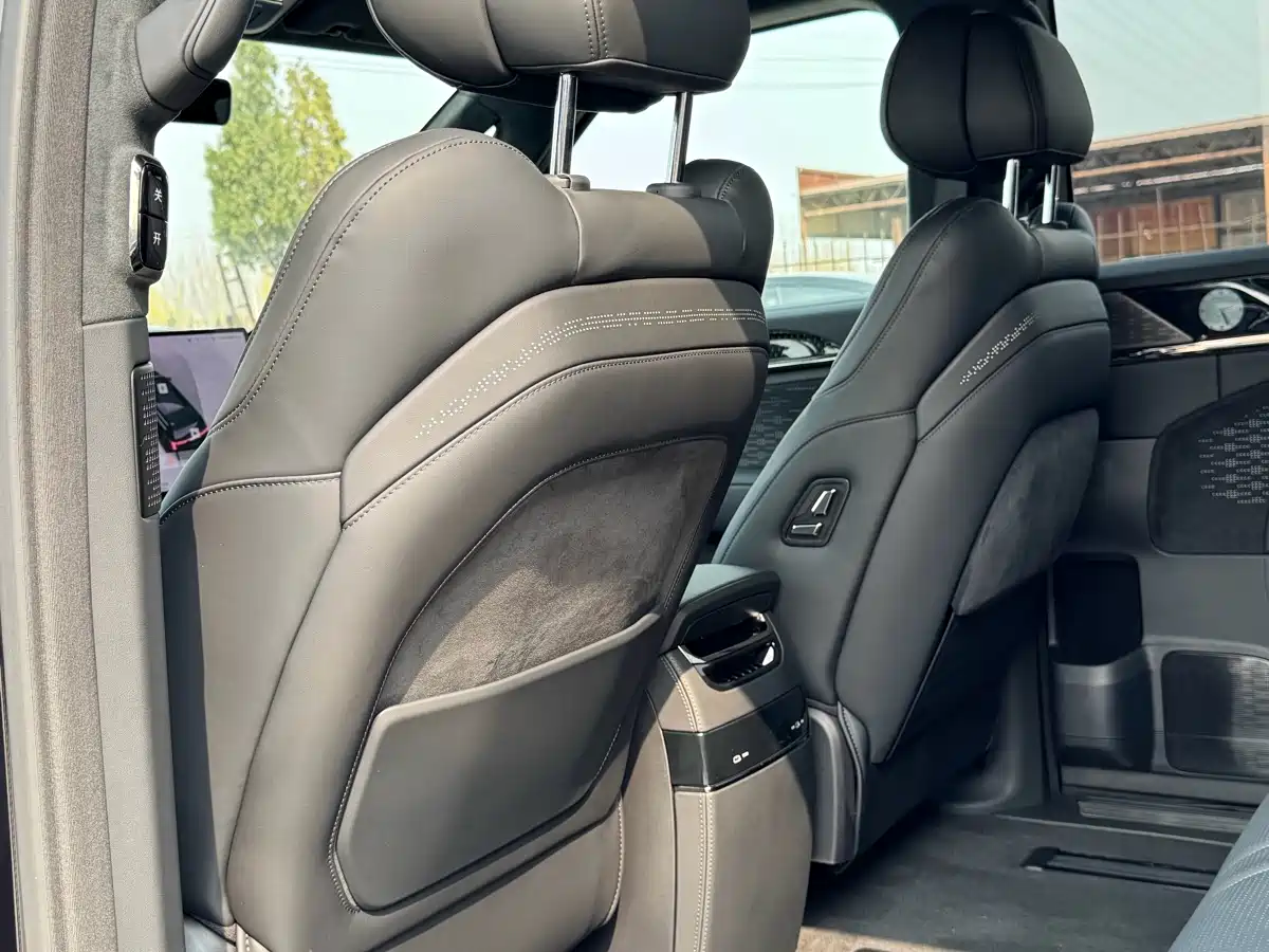 ZEEKR EXTREME KRYPTON 009