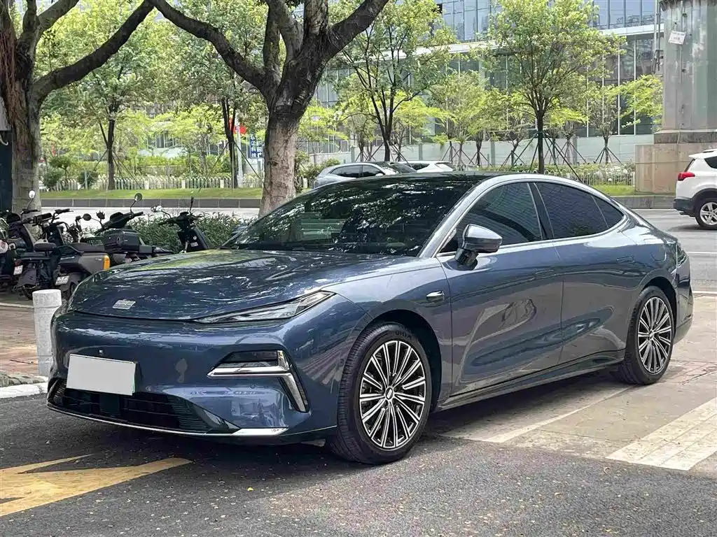 Geely Galaxy Galaxy Xingyao 8 2025 Model 130km EM-i Flagship Edition