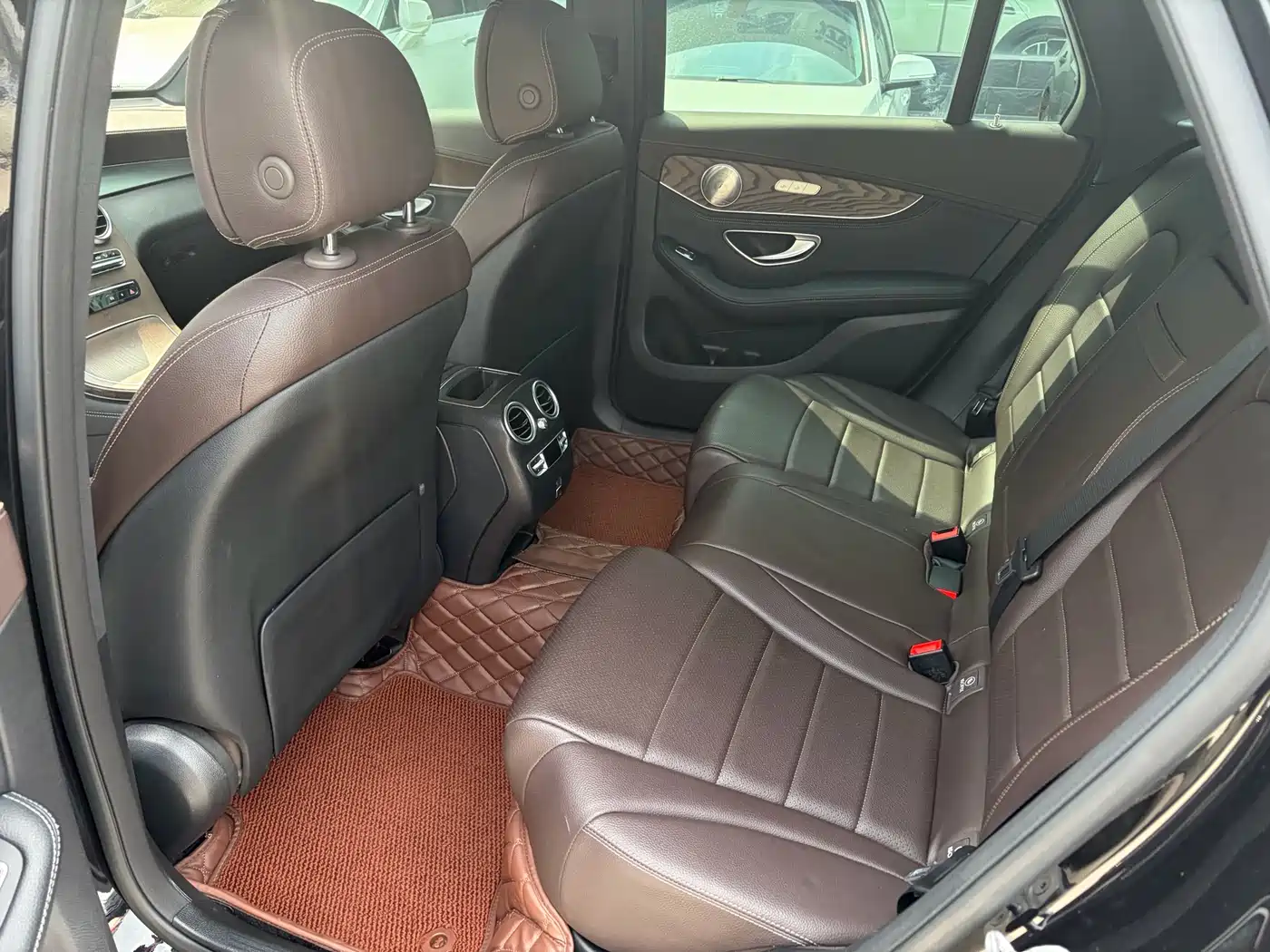 Mercedes-Benz GLC 2020 Facelift GLC 300 L 4MATIC Dynamic фото 6