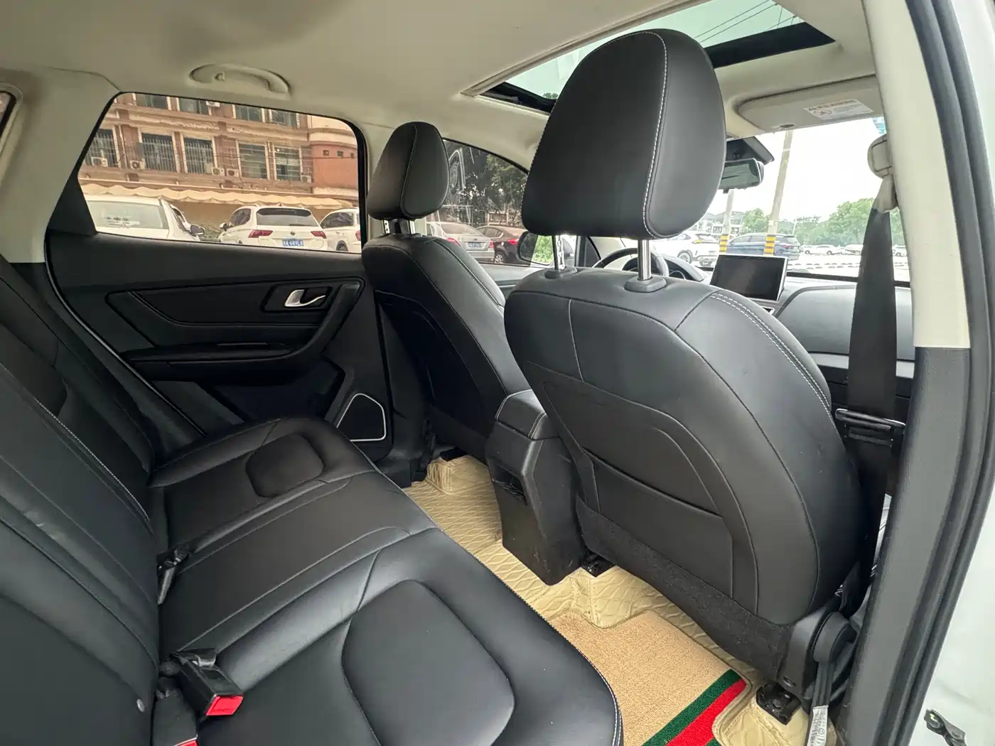 Besturn X40 2019 2019 1.6L Auto Luxury Type China V