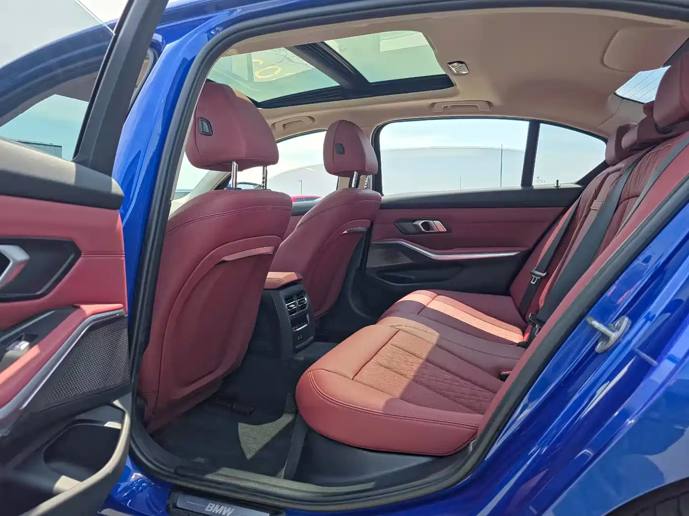 BMW i3 2022 eDrive 35 L фото 4