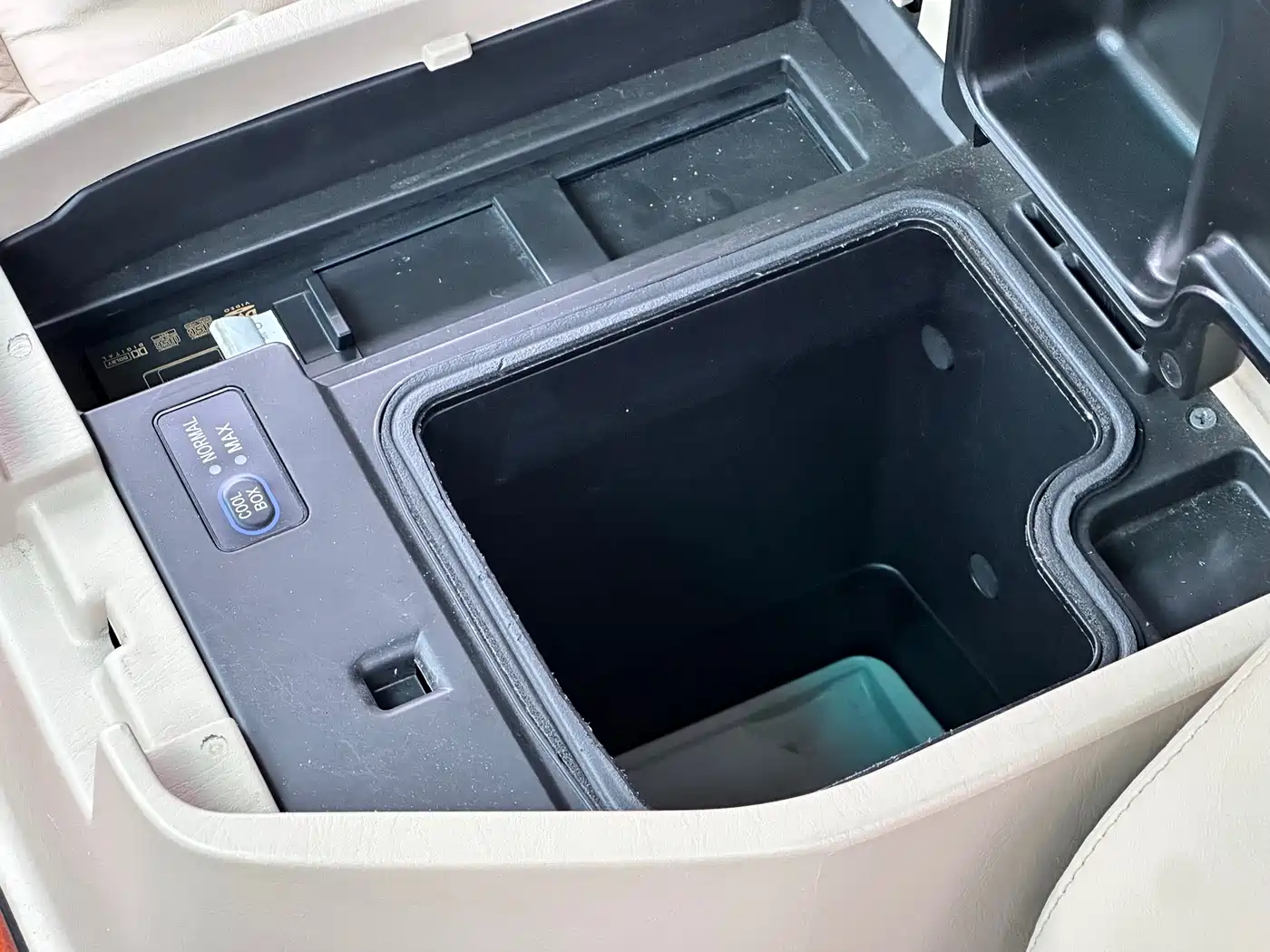 Lexus LX 2005 470 фото 11