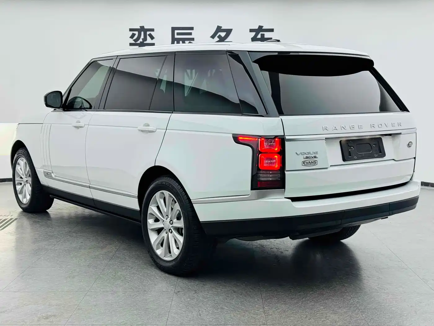 Land Rover Range Rover 2016 3.0 SC V6 Vogue LWB фото 4