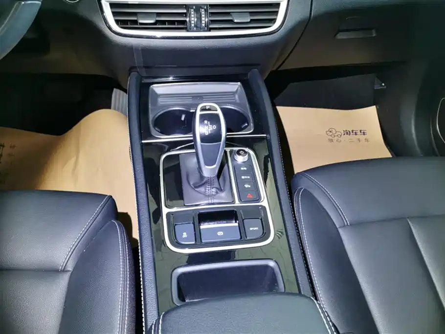 BYD Song MAX 2021 Upgrade 1.5T Automatic Premium Edition 6-Seater фото 16