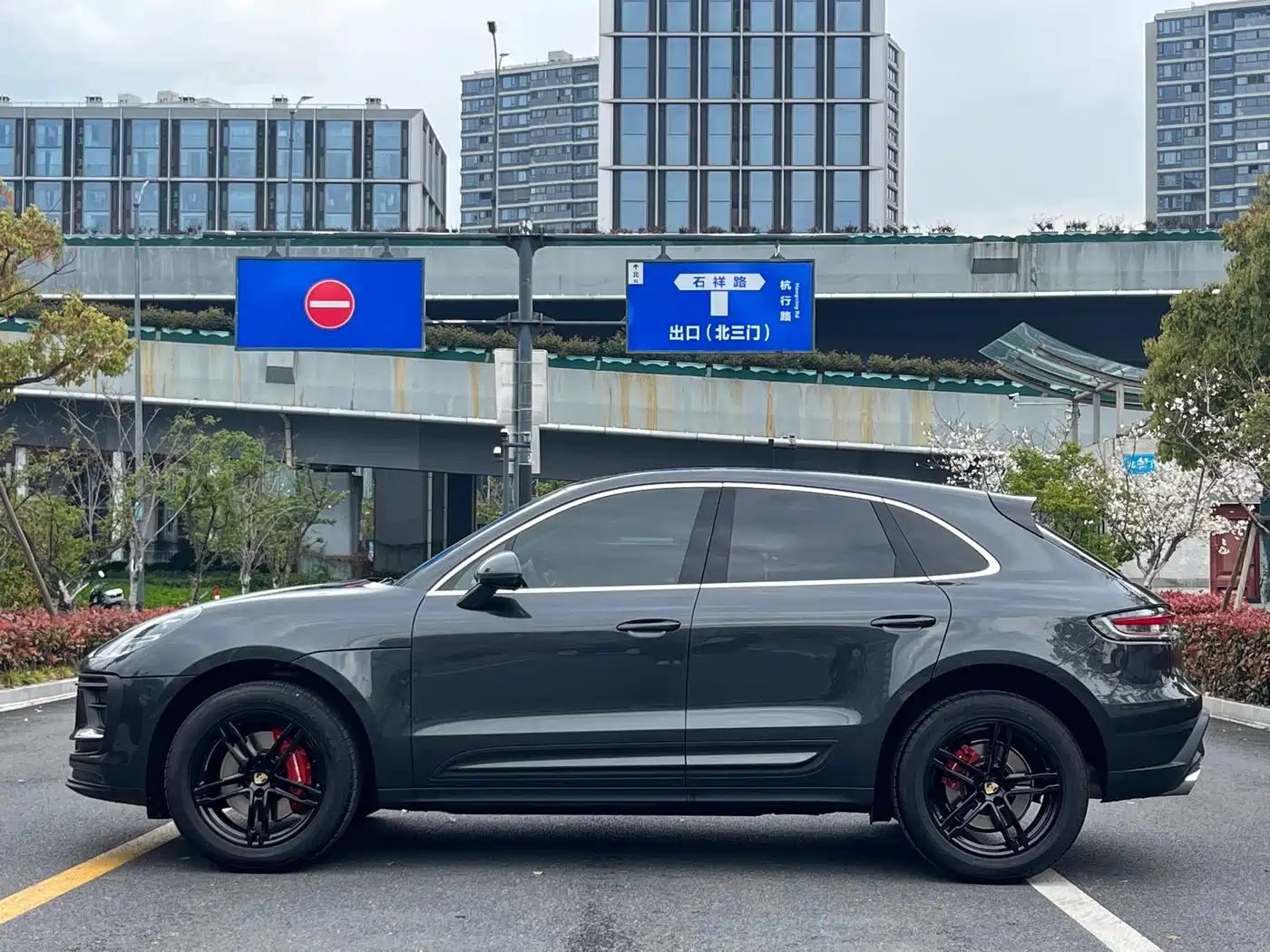 Porsche Macan 2023 Macan 2.0T фото 3