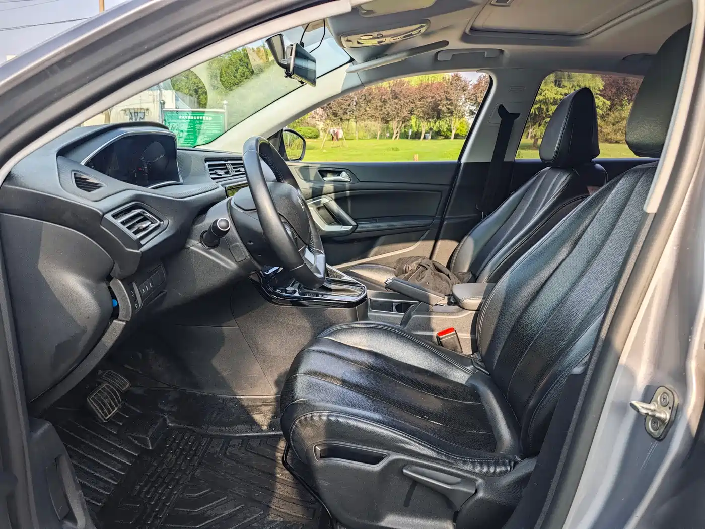 Peugeot 308 2018 230THP Auto Luxury Edition фото 5