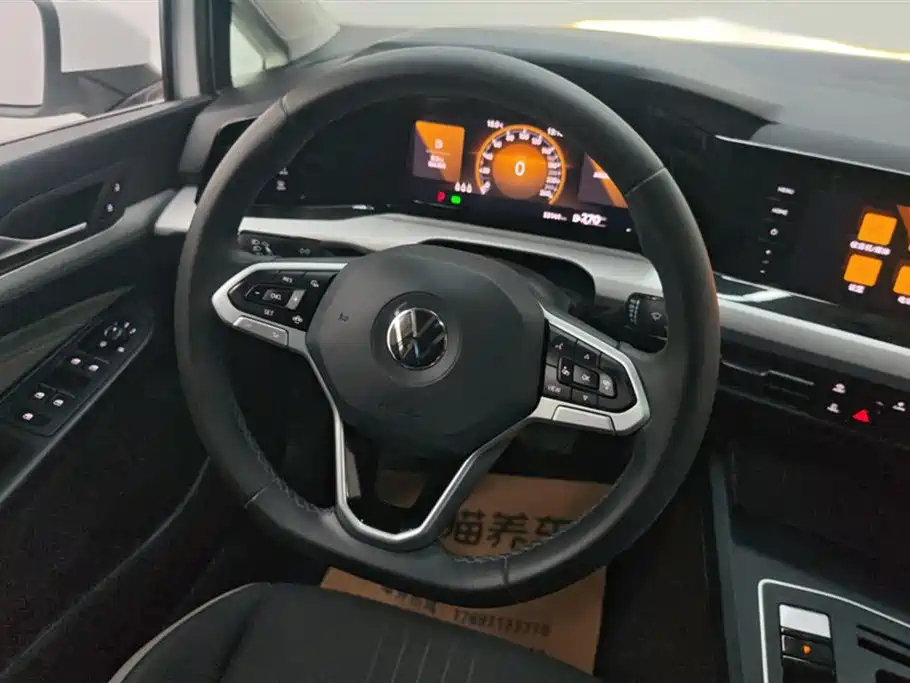 Volkswagen Golf 2023 Facelift 280TSI DSG Pro фото 14