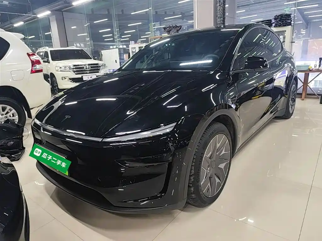 Tesla Model Y L 2025 Facelift Long Range AWD