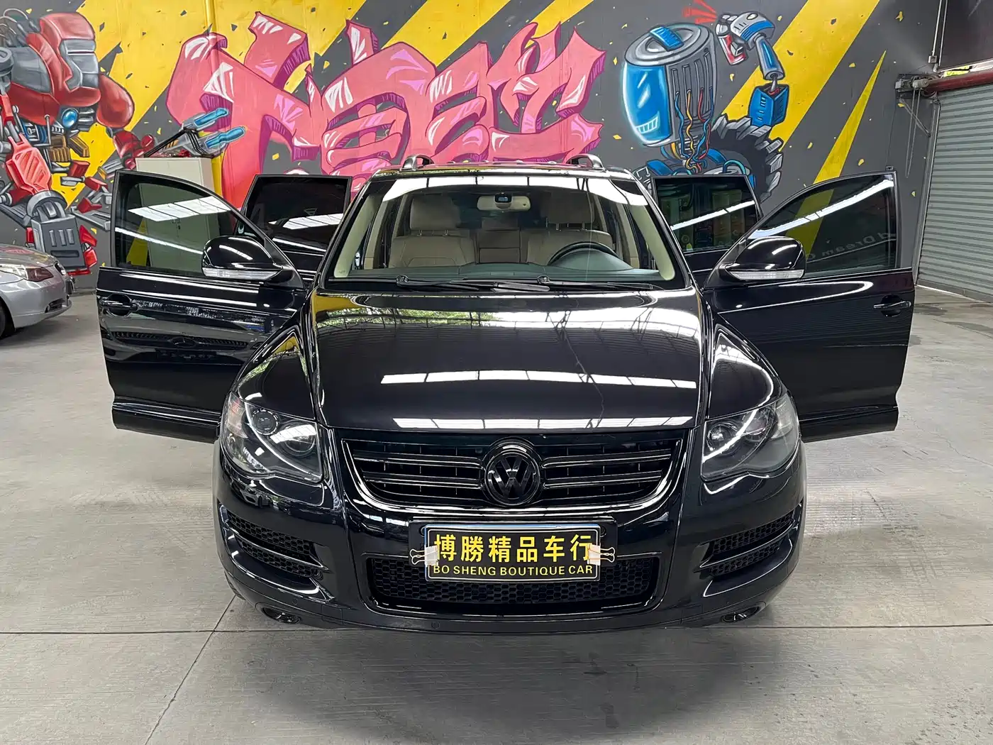 Volkswagen Touareg 2010 3.6 Limited Top Edition фото 2