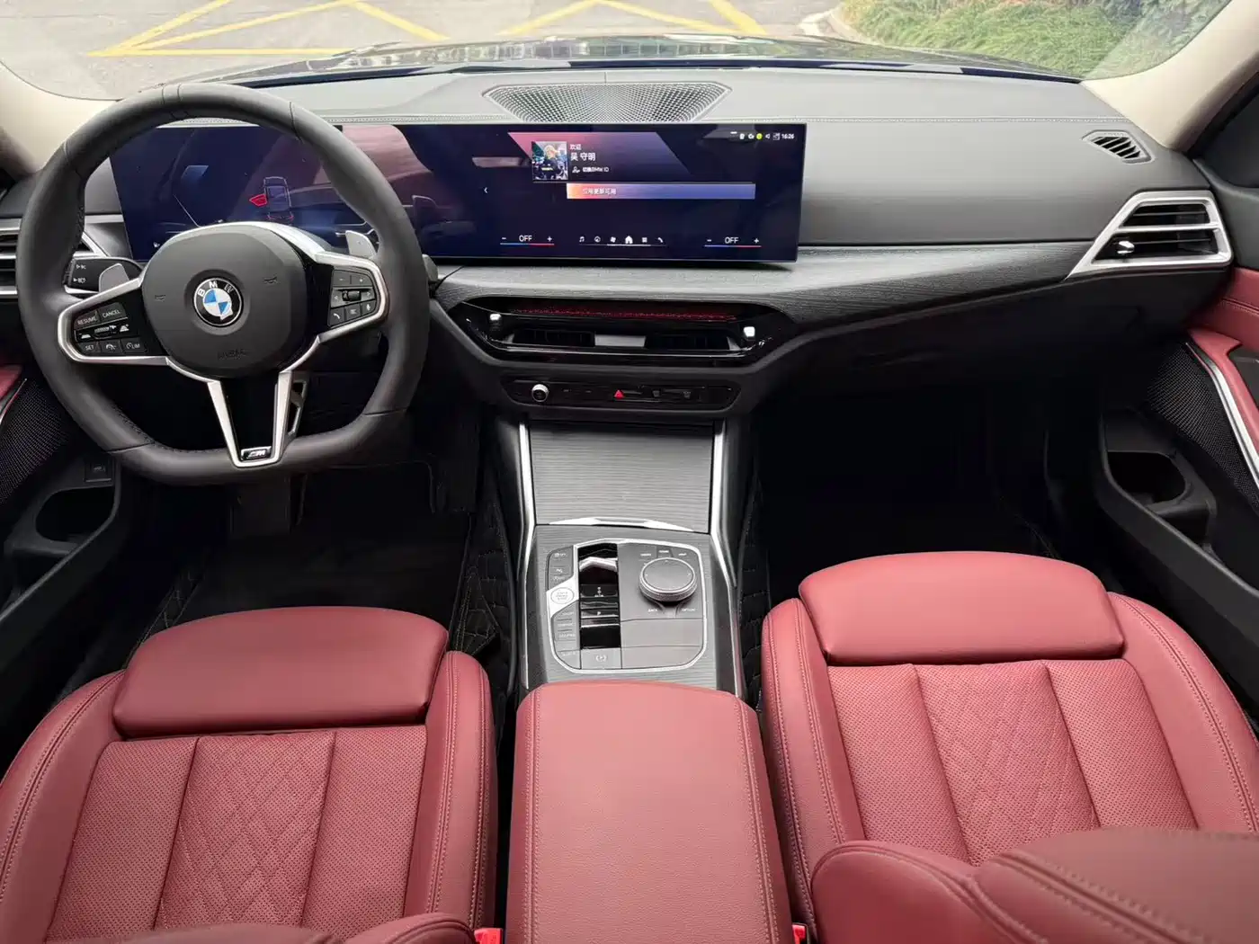 BMW 3 Series 2025 325Li M Sport Package фото 6