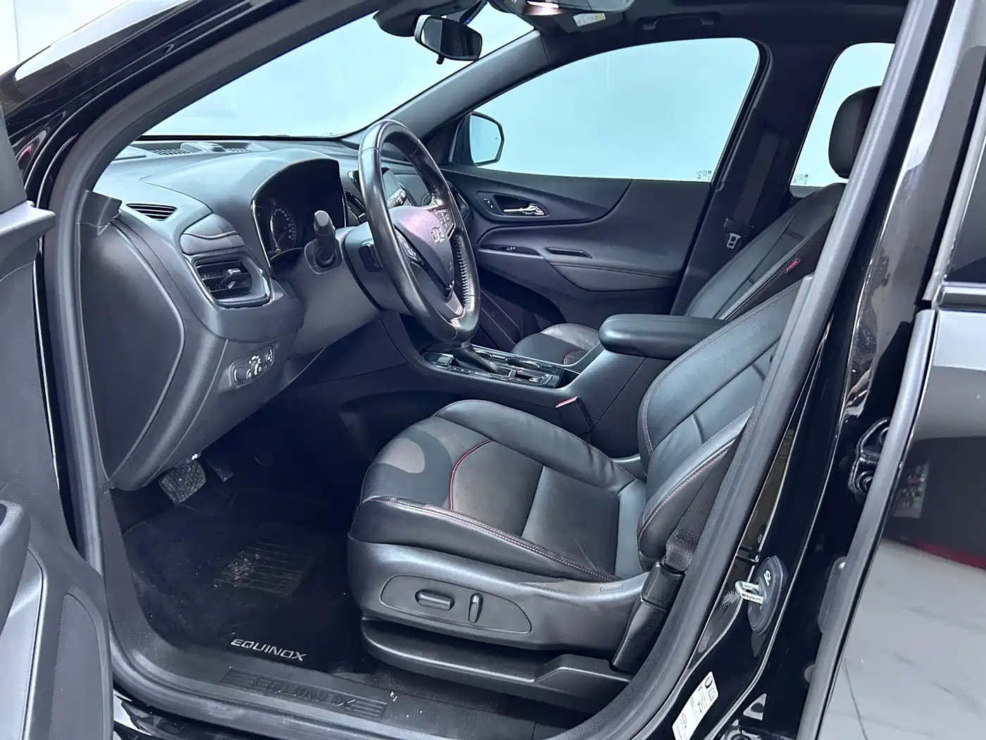 Chevrolet Equinox 2021 550T RS Smart Tuojie Edition фото 8