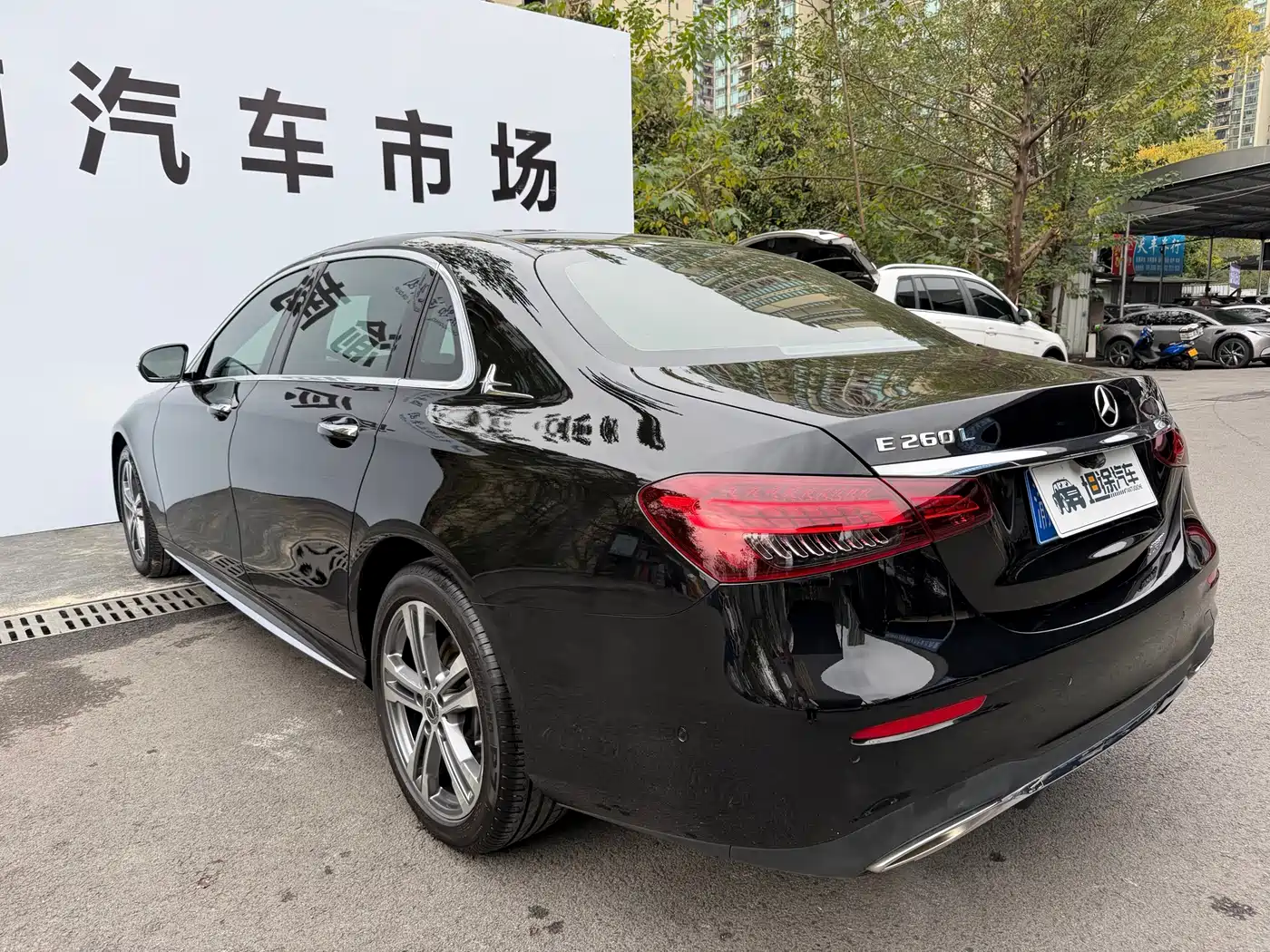 Mercedes-Benz E-Class 2022 Model Facelift II E 260 L Sport фото 27