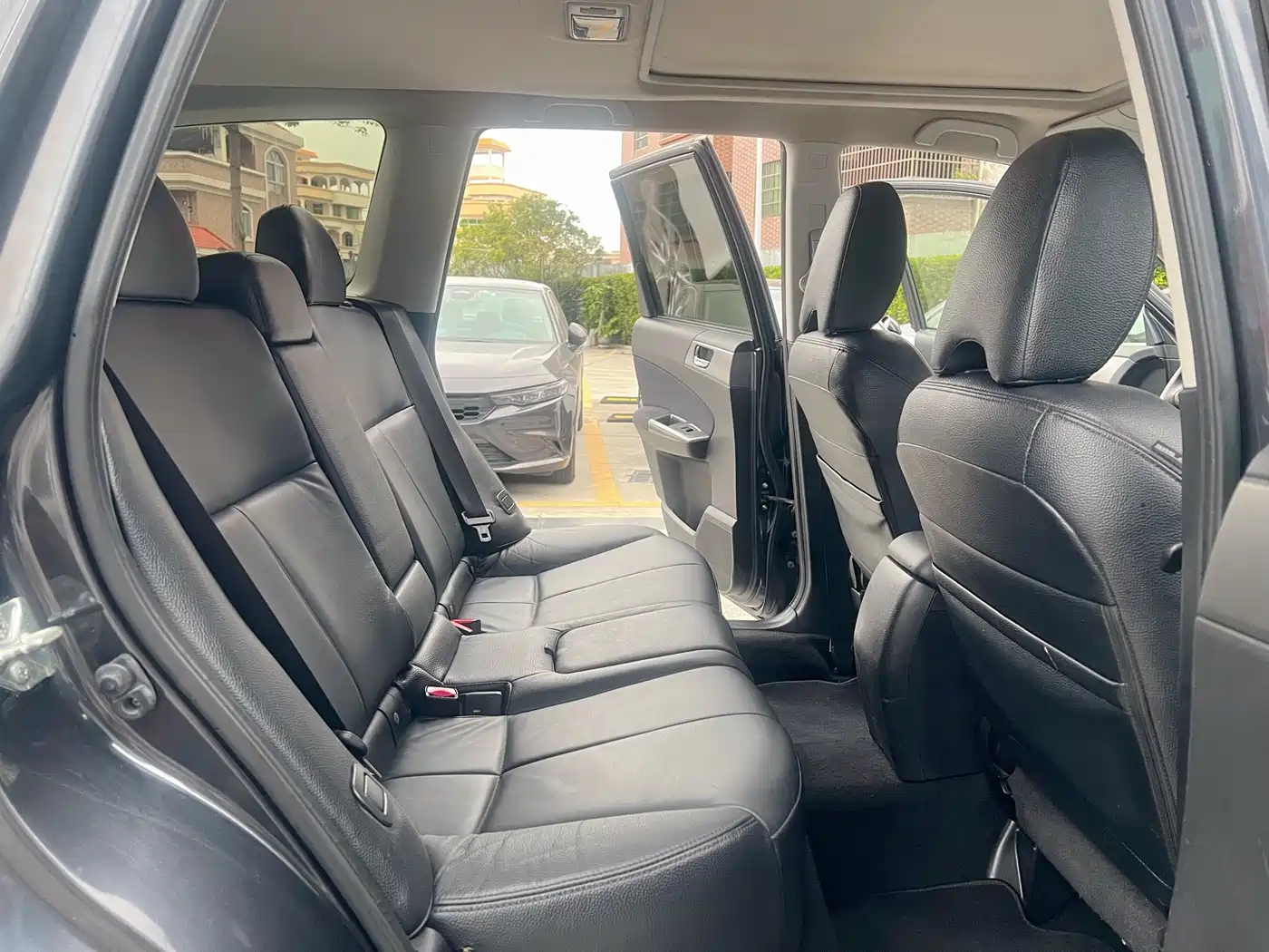 Subaru Forester 2012 Classic 2.0XS Auto Luxury Edition фото 10