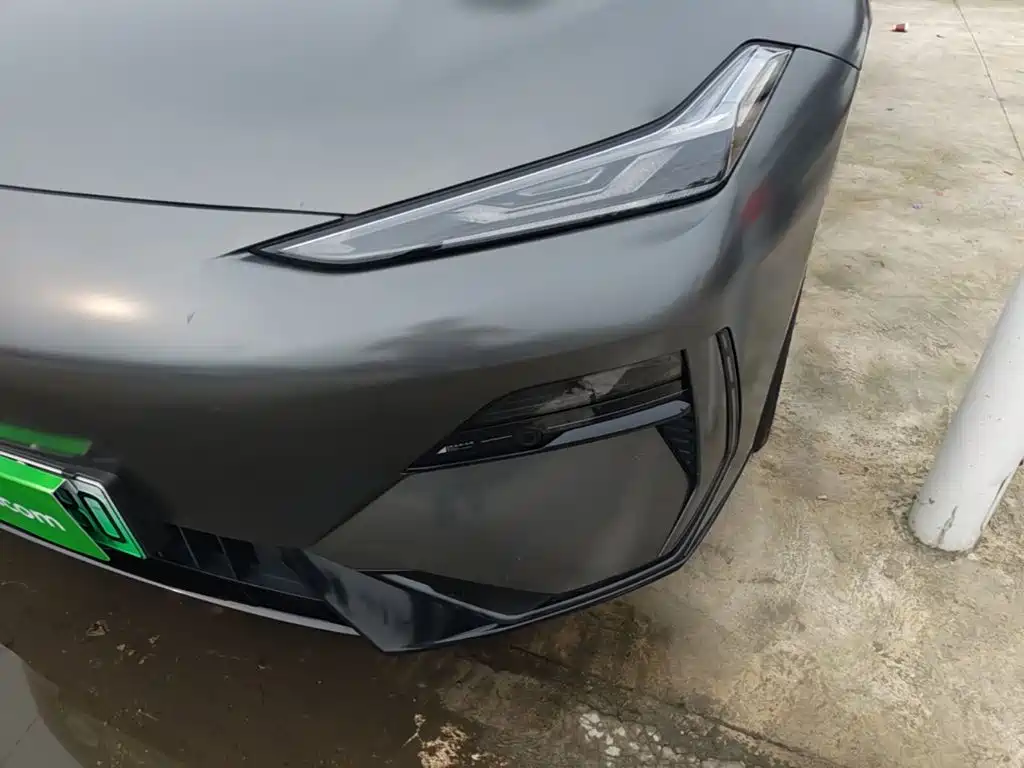Фото 24 - Geely Galaxy Galaxy E8