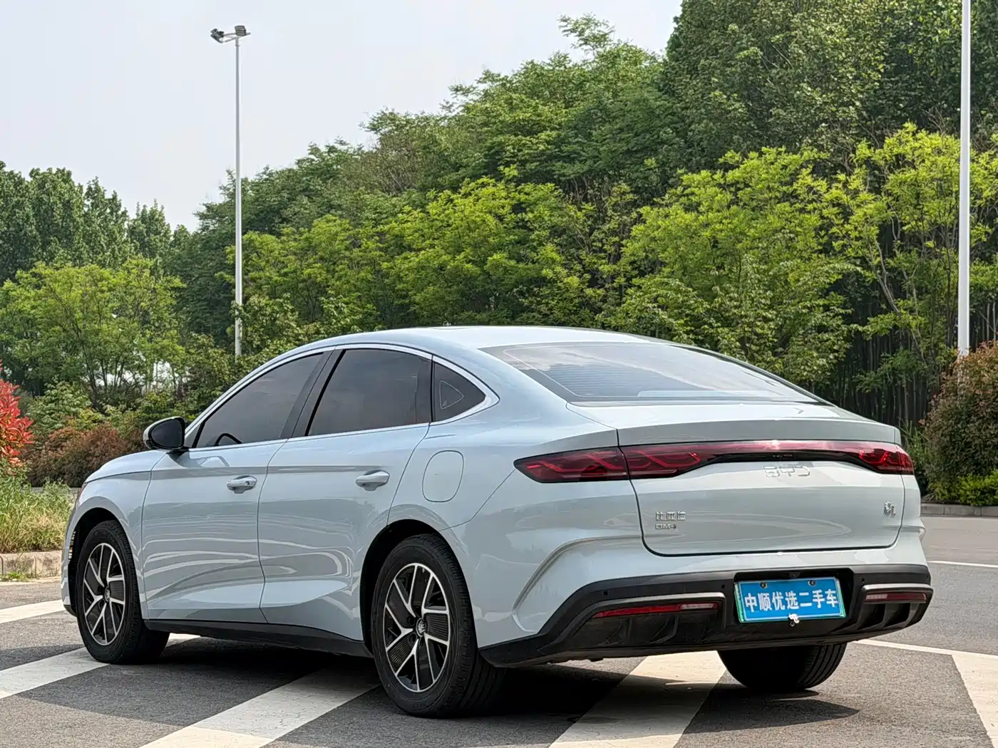 BYD Qin L 2024 DM-i 120KM Superior Edition фото 7