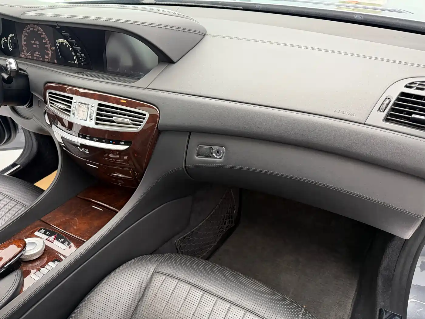 Mercedes-Benz CL-Class 2008 Model CL 600 фото 5