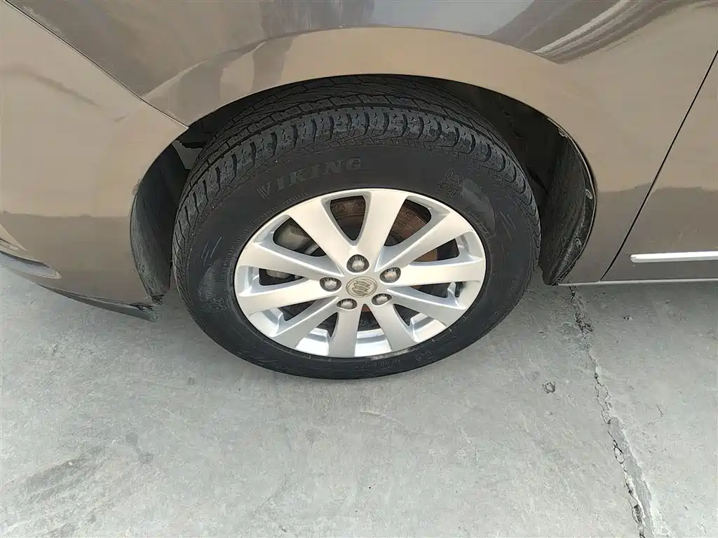 Buick GL8 2017 25S Premium Model China V фото 25