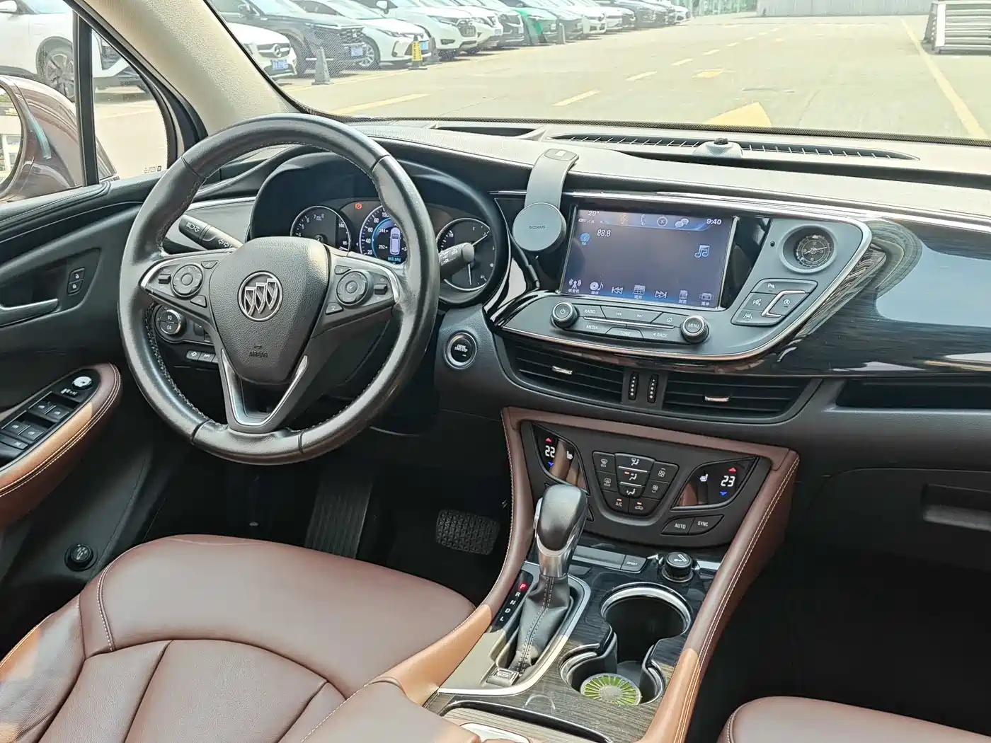 Buick Envision Plus 2018 28T 4WD Luxury фото 9