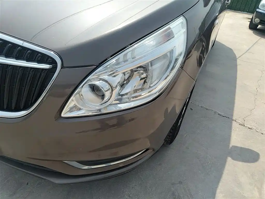 Buick GL8 2017 25S Premium Model China V фото 18