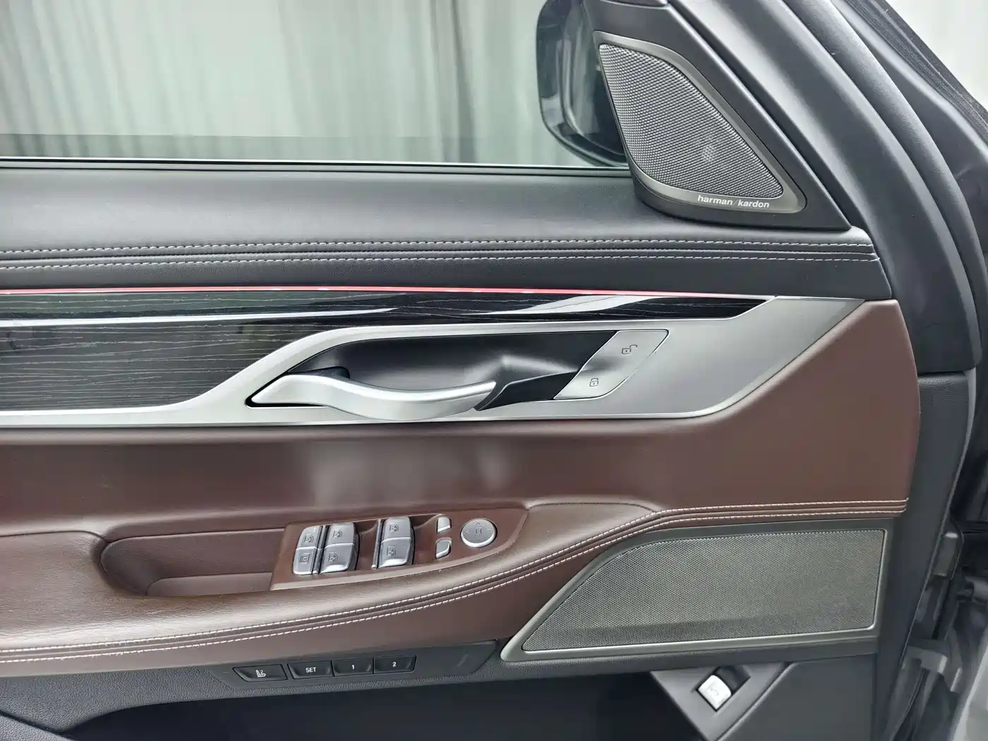 BMW 7 Series 2021 Model 730Li M Sport Package фото 10