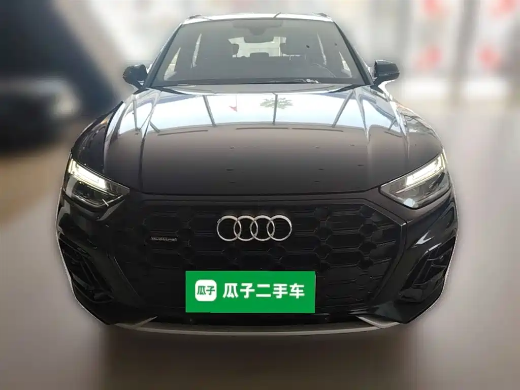 Audi Q5L 2024 Model 40 TFSI Luxury Dynamic фото 5