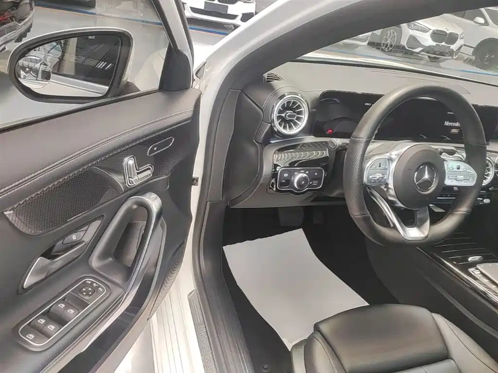 Mercedes-Benz A-Class 2022 Facelift A 200 L Sport Sedan Fashion Style фото 16