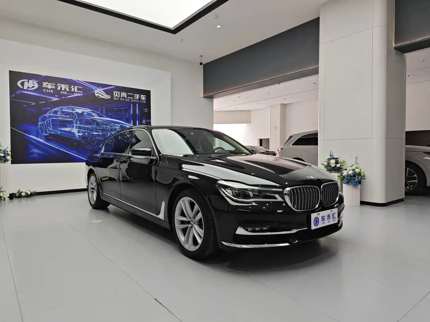 BMW 7 Series 2018 730Li Premium Type Excellence Package фото 3