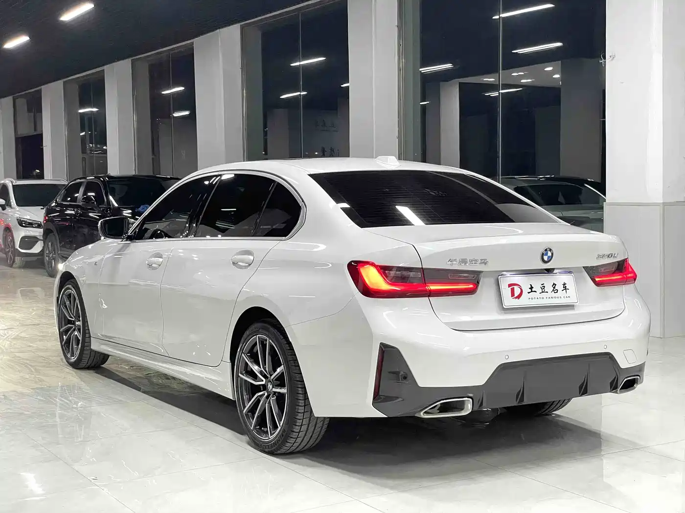 BMW 3 Series 2023 320Li M Sport Package фото 10
