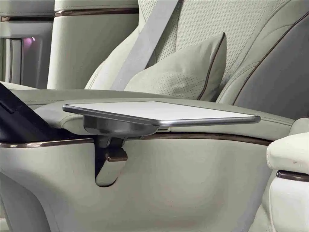 Lexus LM 2024 2023 500h 6-Seater Prestige Edition