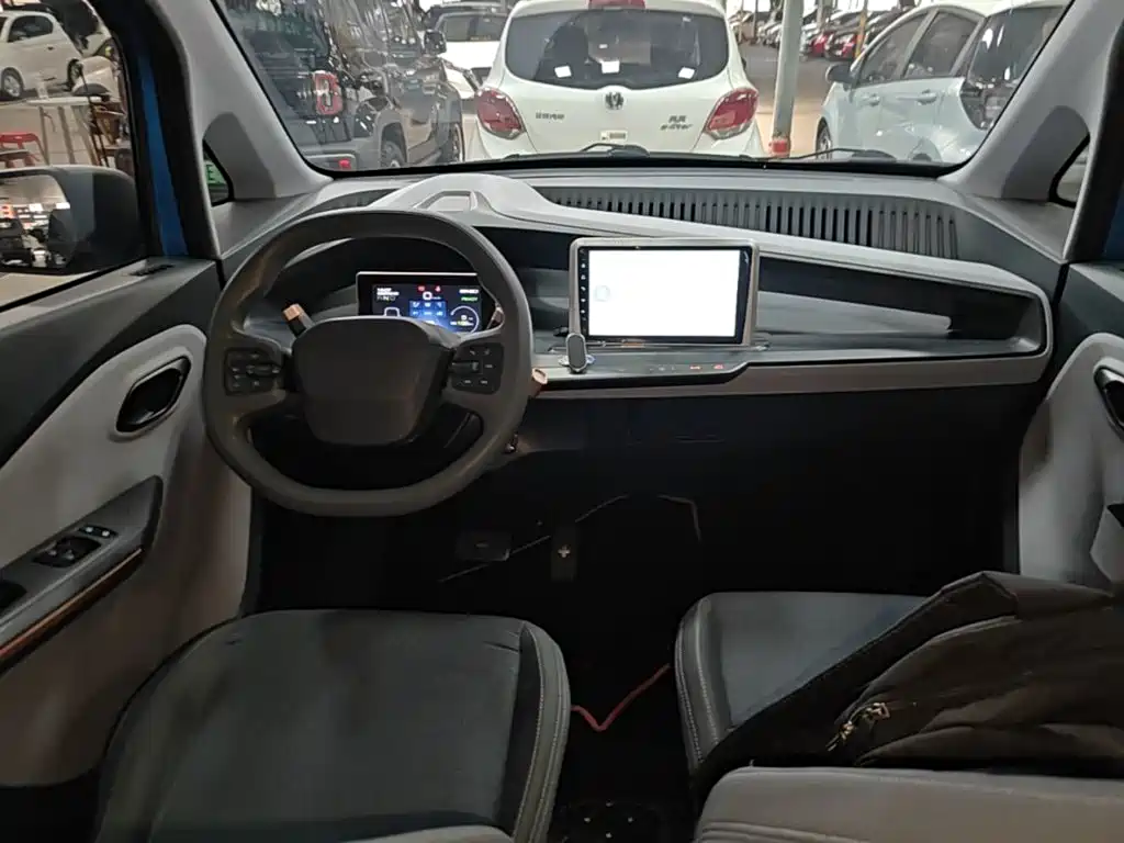 Baojun E200 2020 2020 305KM Smart Edition