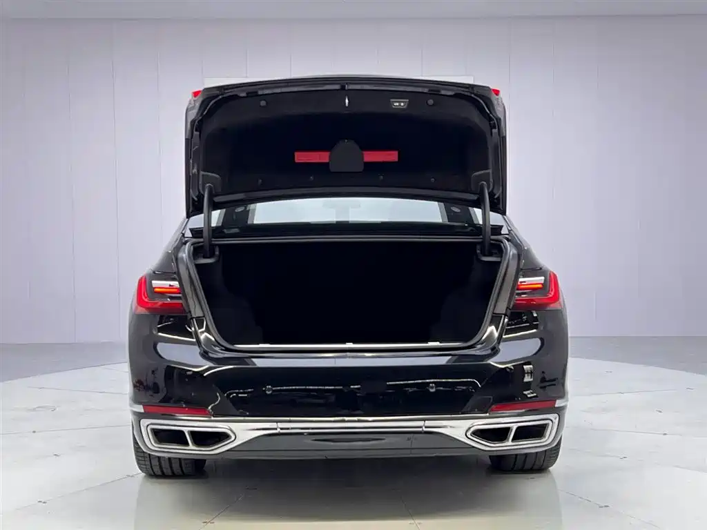 BMW 7 Series 2019 740Li Leading Luxury Package фото 9