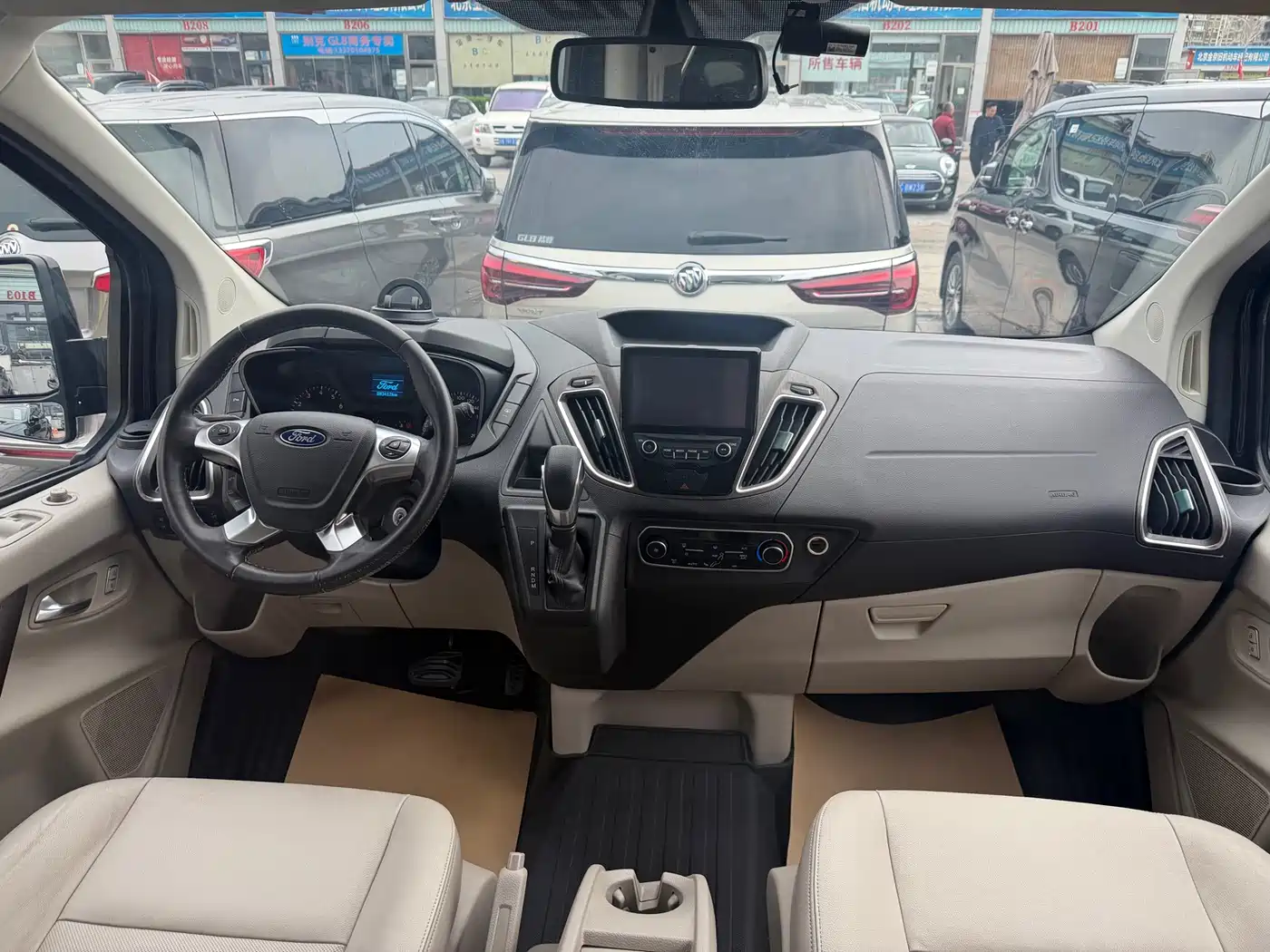 Ford Tourneo 2018 2018 2.0T Automatic Executive Wisdom Edition