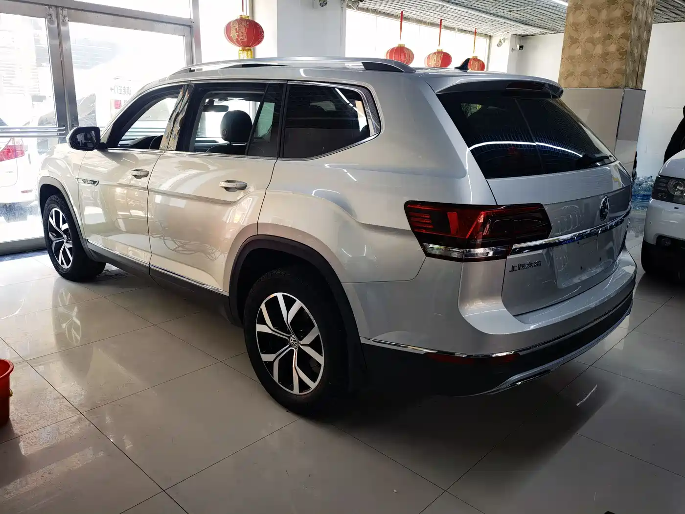 Volkswagen Teramont 2017 530 V6 4WD Luxury Edition фото 4