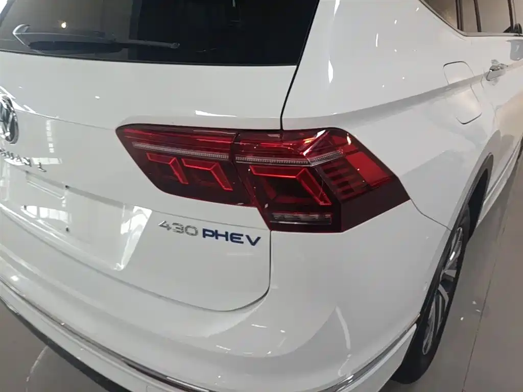 Volkswagen Tiguan L PHEV 2023 430PHEV Plug-in Hybrid Premium фото 8
