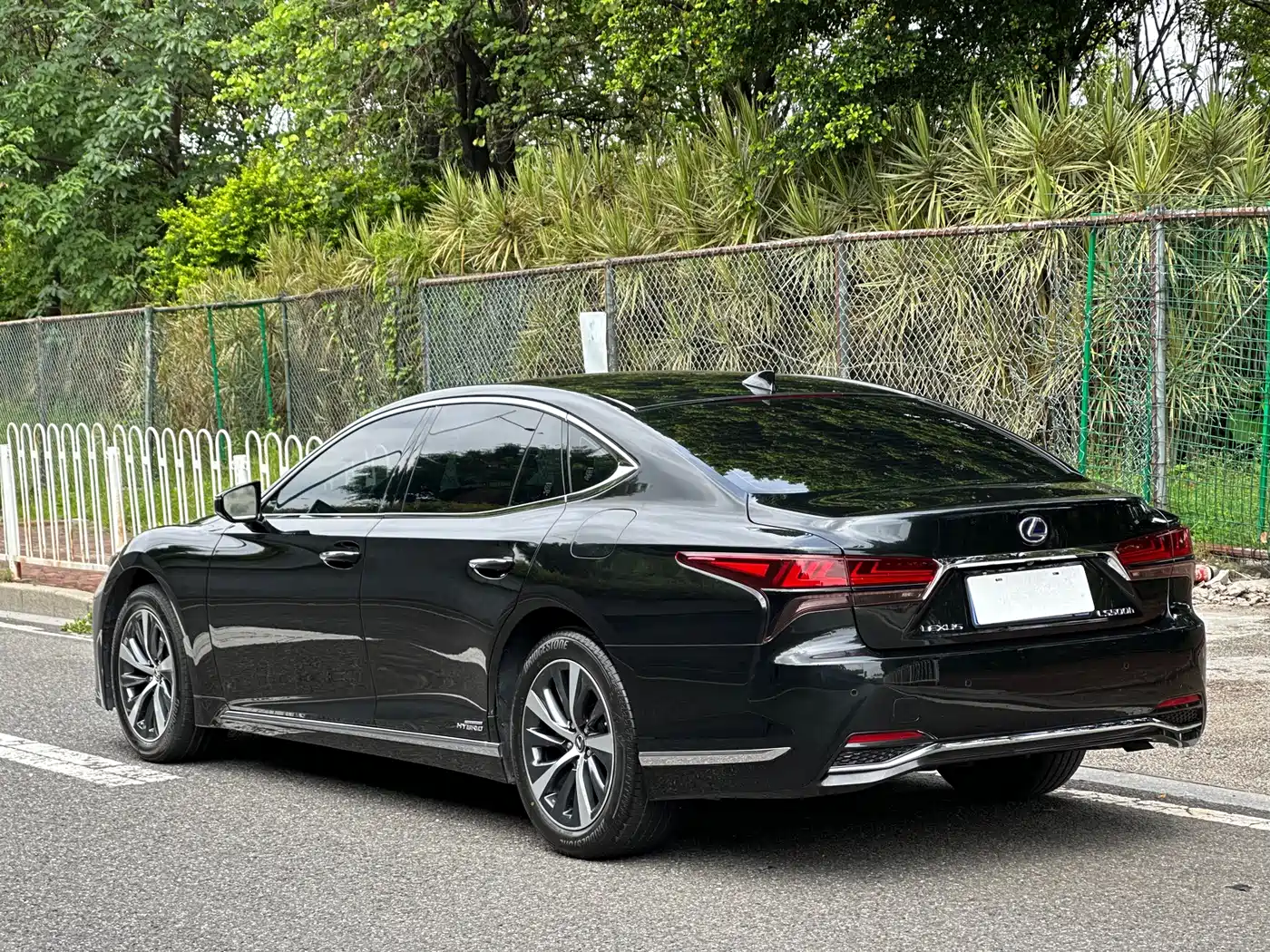 Lexus LS 2022 2021 500h Premium Edition
