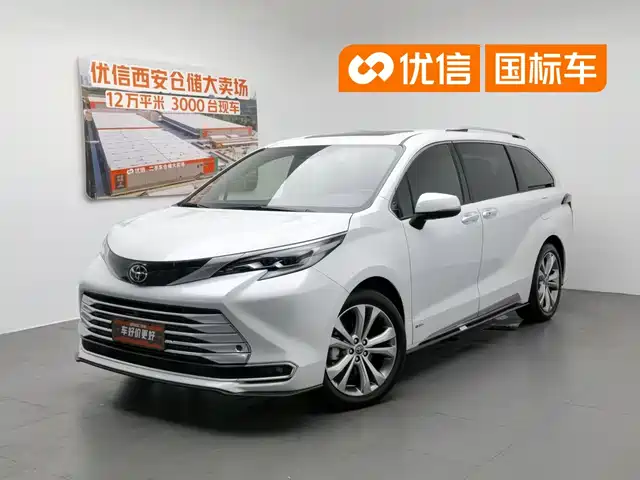  Toyota Toyota Sienna 2024 2.5L Hybrid Platinum Edition
