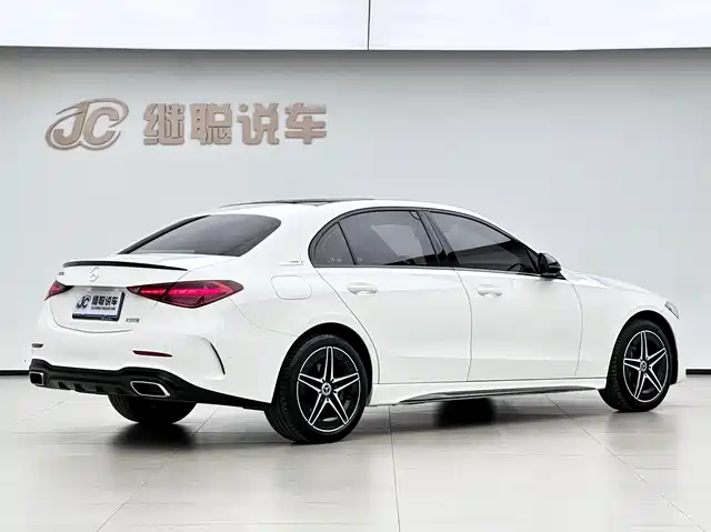 Mercedes-Benz C-Class 2024 C 260 L Night Edition Sport — фото 3