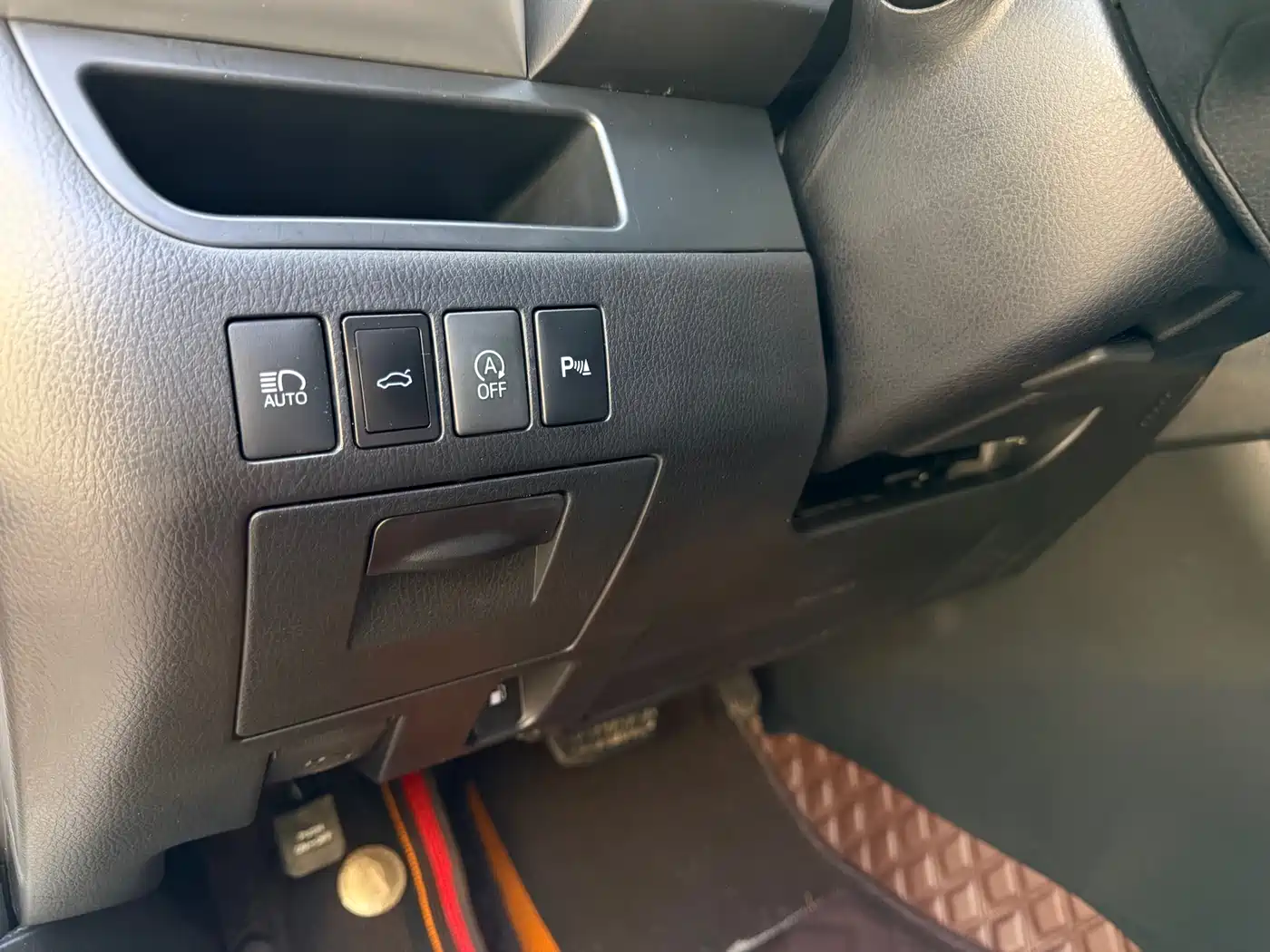 Toyota Highlander 2018 2.0T 4WD Luxury 7-seater (China V) фото 8
