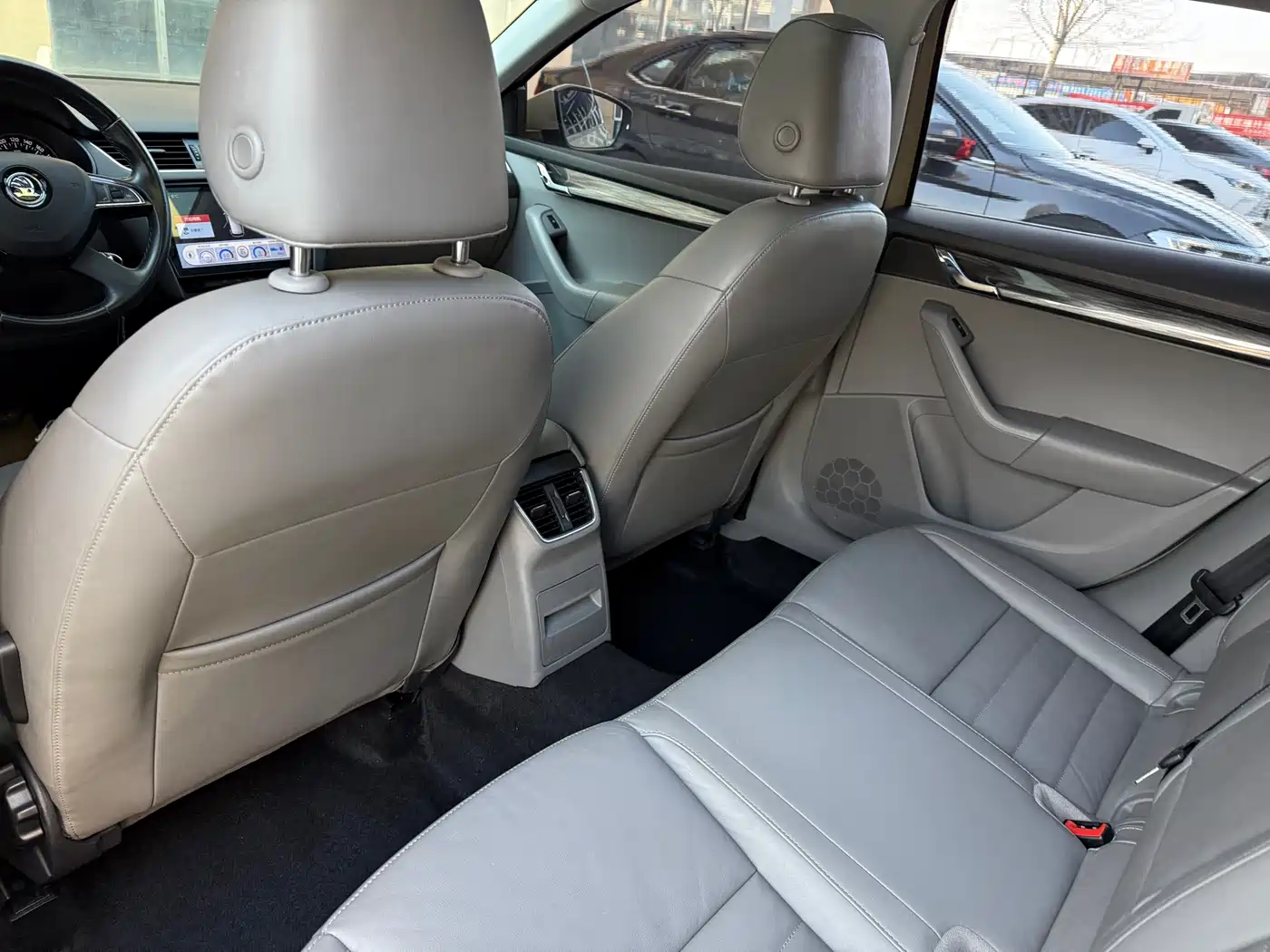 Škoda Octavia 2015 1.6L Manual逸俊版 фото 7