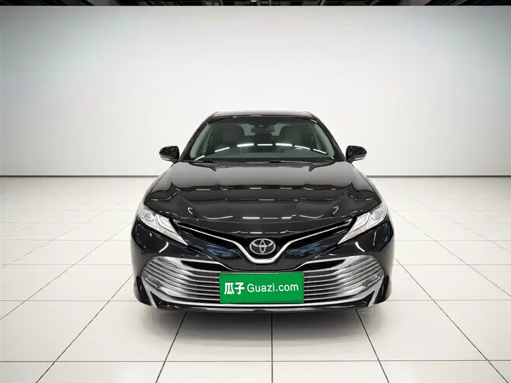 Toyota Camry 2019 2.5G Luxury Edition China VI фото 3