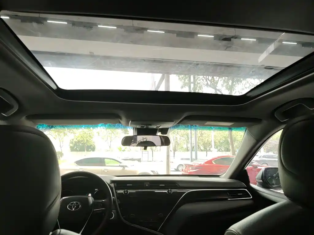 Toyota Camry 2019 2.5G Luxury Edition China VI фото 14