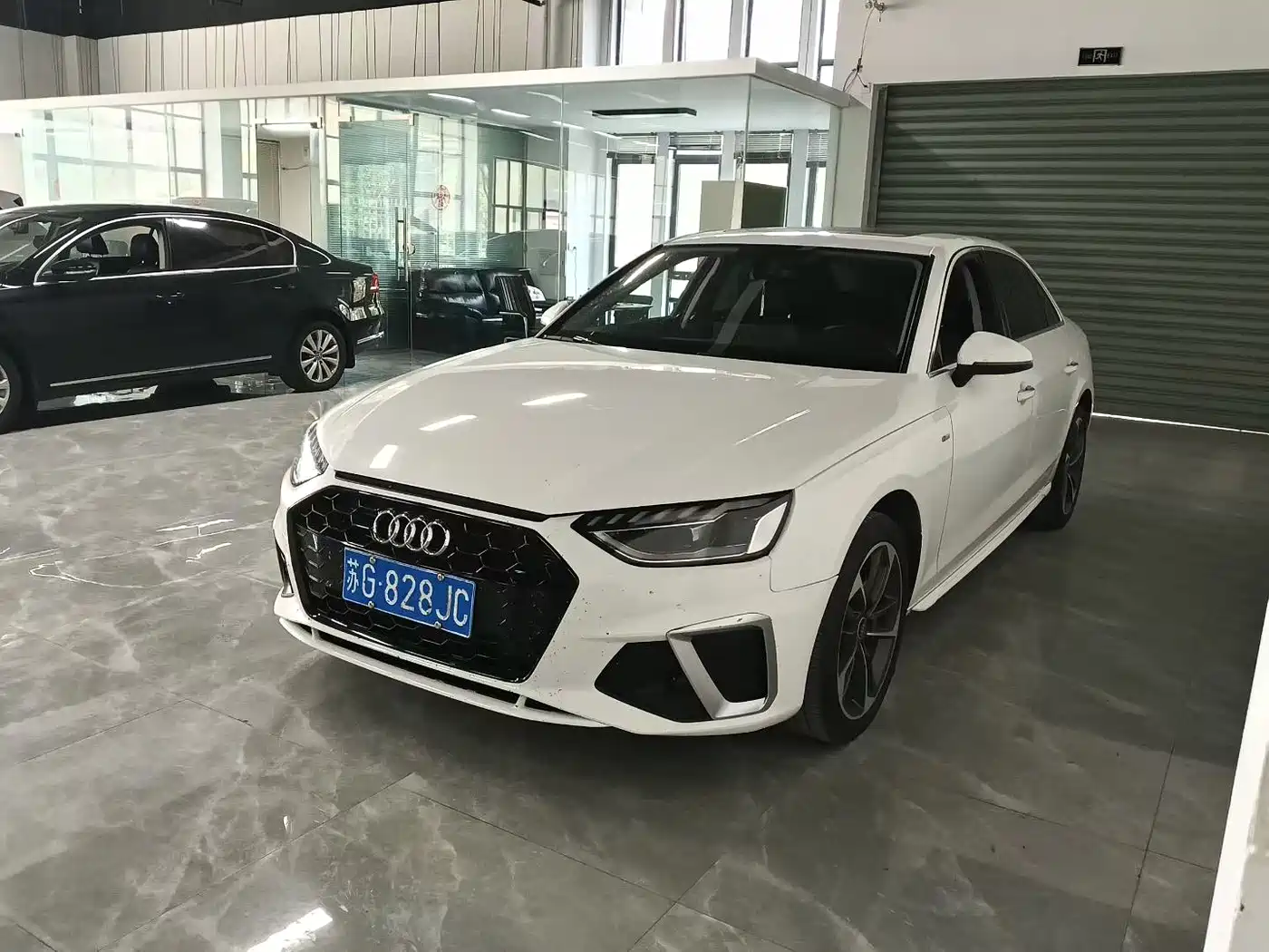 Audi A4L 2024 40 TFSI Luxury Dynamic