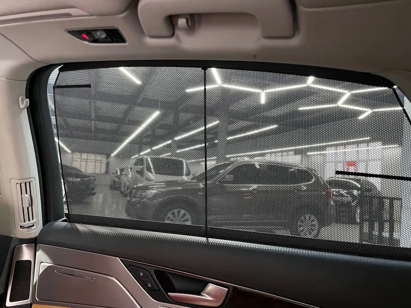 Audi A8 2017 A8L 45 TFSI quattro Leading Elite Collector's Edition фото 14